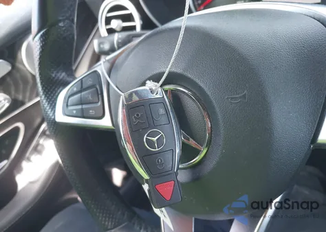 2018 Mercedes-Benz Glc 300 z USA, uszkodzony, nr VIN WDC0G4JBXJV074561